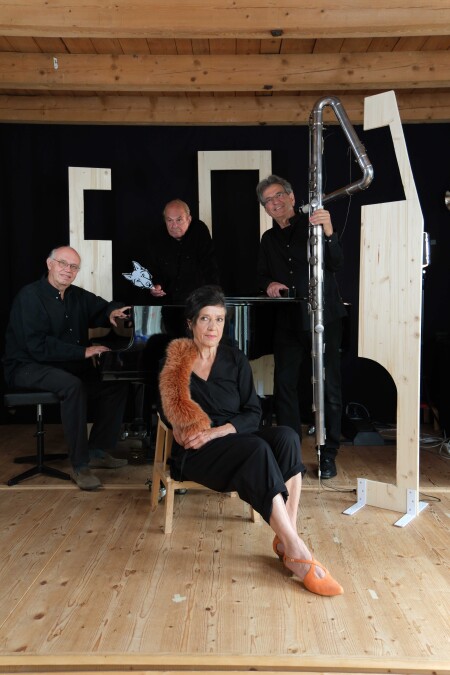 Bild zum Theaterstück Unter Tieren