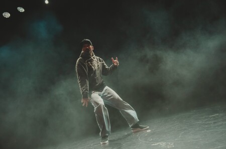 Bild zum Theaterstück Spotlight, Backstage & alles dazwischen